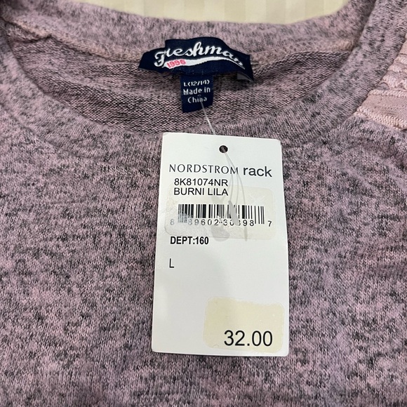 Freshman 1996 Rose Long-sleeve top with a lace pattern on the shoulder pads:) - Picture 4 of 4